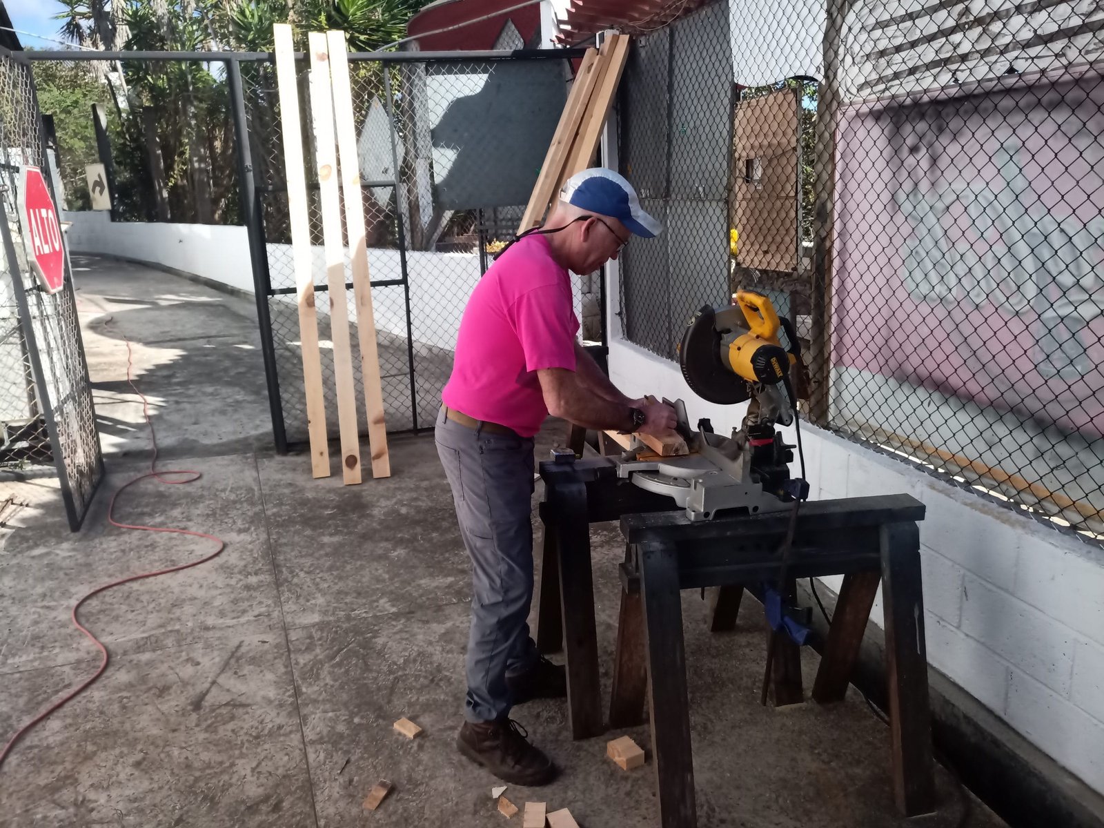 Rich Cutting Lumber for Forms